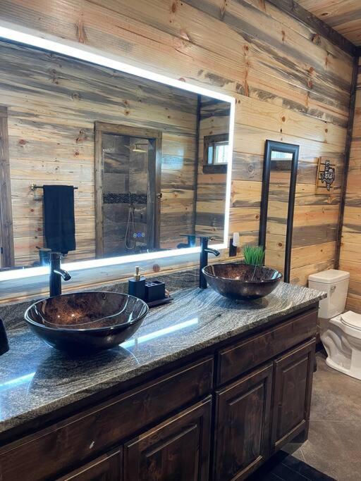 The Big Tex Luxury Cabin Is Epic Broken Bow Zewnętrze zdjęcie